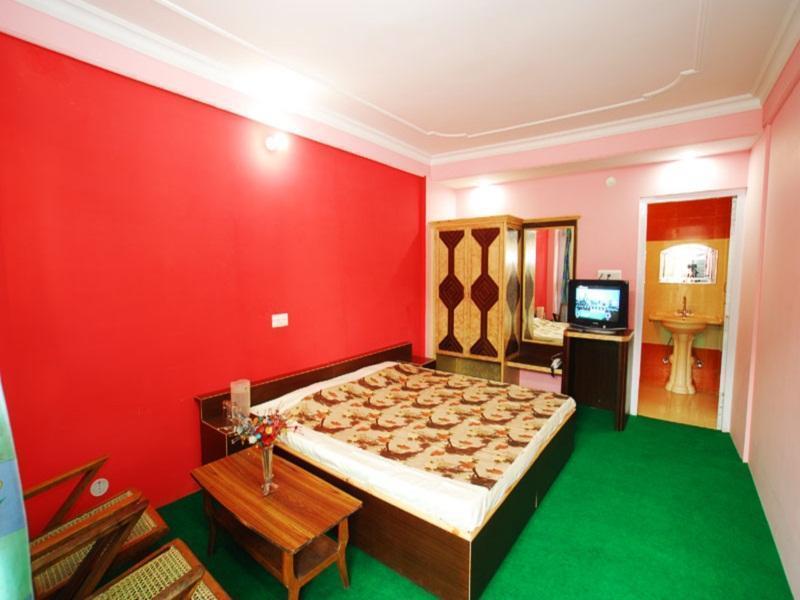 Palace Hotel Bhimtal Exterior photo